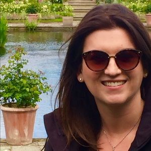 Meet your Posher, Kendra